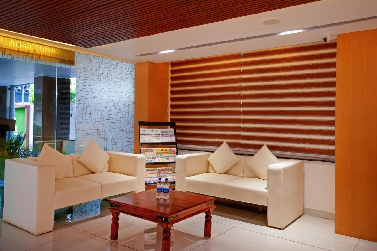 Hotel Sunrise Hospitality Виджаявада Экстерьер фото